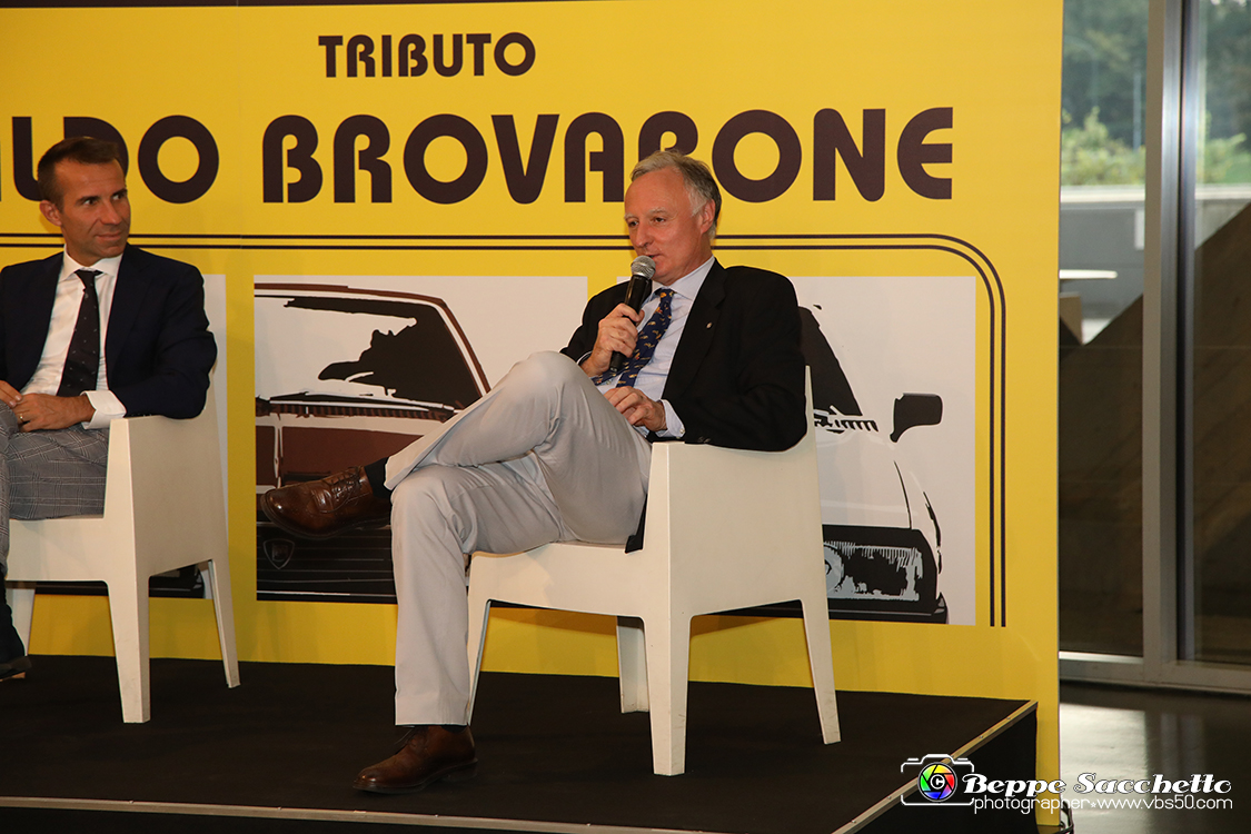 VBS_1662 - Tributo Aldo Brovarone - Nove Lancia Gamma Coupè Collezione Levy.jpg